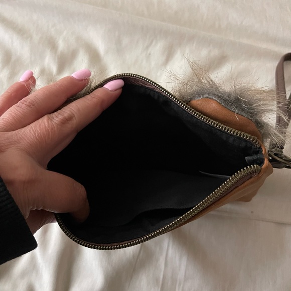 Star Wars Loungefly wristlet. - Picture 3 of 3